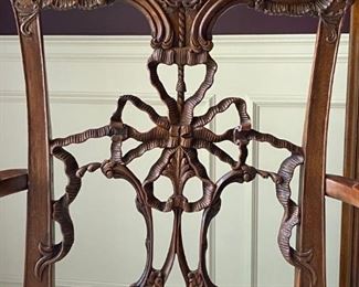 Beautiful Antique Burl Wood Dining table with 4 Ribbon-Back chairs