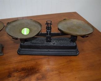 Lot 4690 choice of 3