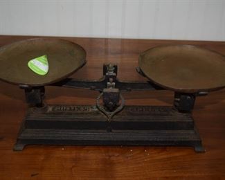 Lot 4690 choice of 3