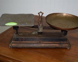 Lot 4690 choice of 3