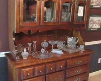 Thomasville 2 Piece China Cabinet