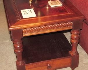1 of 2 Matching End Tables Made By Bassett Furniture