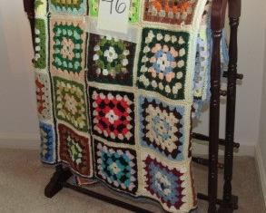 Quilt Rack w/Afghan