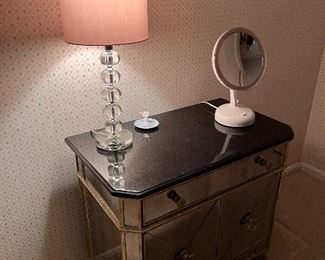 Mirrored cabinet