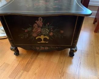 #7	Wood painted flowers lift top chest 25x16x17	 $175.00 
