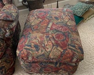 #85	Lane ottoman Sherlock Holmes pattern 29x21x16	 $30.00 

