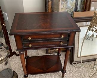 #98	Bombay end table with inlay 1 drawer on wheels 18x12x25	 $75.00 
