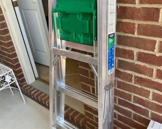 #121	Werner 4 ft. Aluminum Ladder	 $30.00 
