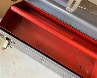 #191	Craftsman Metal Toolbox  w/tray	 $30.00 
