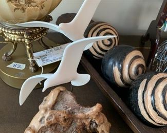 #203	John Perry Artist - Sculpture of Sea Gulls	 $25.00 
