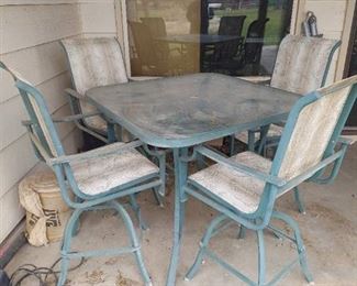 Cast Aluminum Patio Pub Table with 4 Swivel Barstools