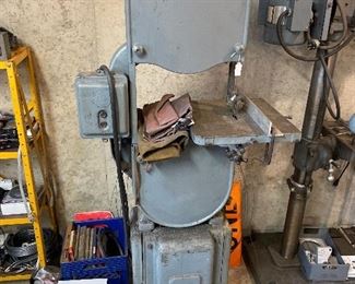 Band saw