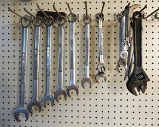 Craftsman Standard Combination Wrenches, Qty 14, And Adjustable Wrenches, Qty 3