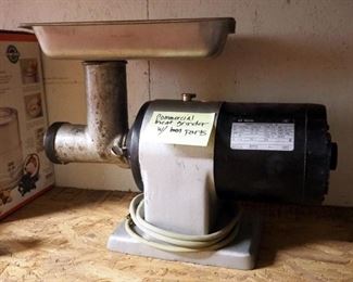 Commercial Grade Meat Grinder, With 1/3HP Motor, Missing Screw Cap, Automatic Ice Cream Maker, And Kitchen Timer