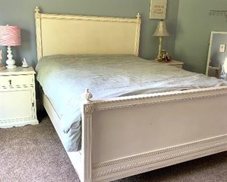 queen size bed & pair of nightstands