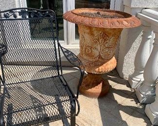 Cast iron planter