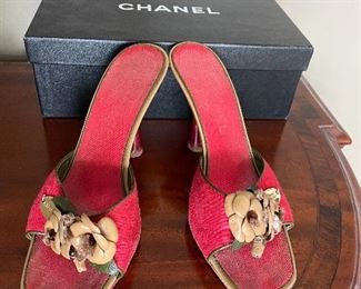 Ladies size 7 Chanel sandals