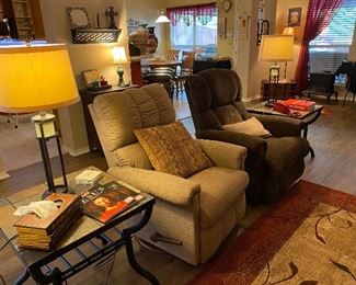 2 stone topped side tables & metal lamps