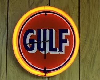 Gulf Sign Clock Light Up.  "Perfect Condition"