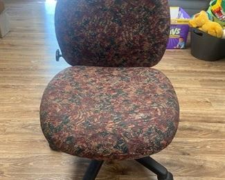 #18	Office Chair (Doesn't Work)	 $10.00 
