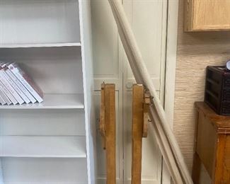 #20	Jasmine 3 Rail Hand-Quilting Frame	 $50.00 
