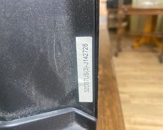 #21	Hisense LED/LCD TV  32"	 $35.00 
