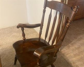 #23	Double Pedestal Trestle Table w/4 Chairs & 2 Leaves 70-100x38x28.5 (as is scratches)	 $125.00 
