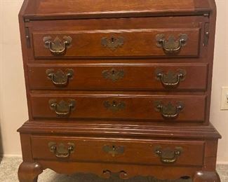 #31	Maddox Small Secretary w/Key w/top Cubbies w/4 drawers on q/a Legs - 24Wx15-26.5x39	 $150.00 
