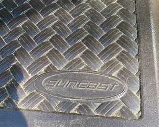 #42	Suncast Brown Resin Wicker Outdoor Patio Storage Box w/lift Top - 53x26.5Dx26	 $100.00 
