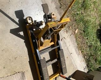 #69	Harbor Freight Motorcycle/Lawn Mower Lift	 $50.00 
