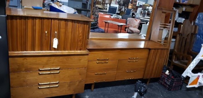 MCM Young Manufacturing Co. Solid Wood 4 pc Bedroom set Chest of Drawers 38"W x 19"D x 46.75"H , Dresser 62"W x 19.75"D on left & 20"D on right x 30"H with attached Mirror 49"W x 31.25"H & Full size headboard 56.5"W x 31.75"H x with footboard & side rails (no mattress or box) WAS $1995 Now $1495 