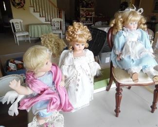 Lots and lots of dolls, complete with boxes