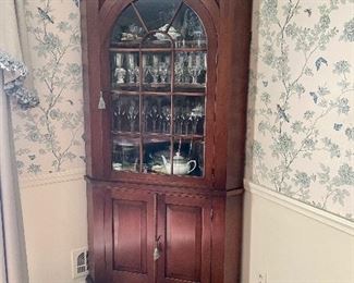 Full view of corner cabinet