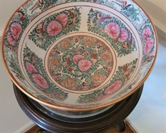 Rose Medallion style center bowl