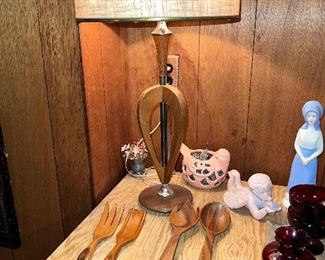Quintessential Mid Century lamp