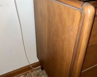 Wanted to show you the lines of the MCM dresser