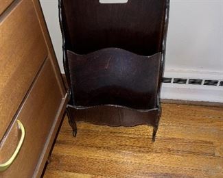 cute little magazine stand. Another easy project to repaint and use in a nursery, office or bathroom