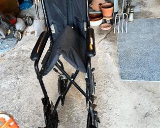 Easy and light transfer chair