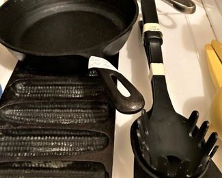 Cast iron skillet and corn bread pan