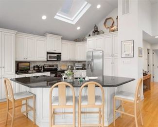 Kitchen cabinetry by Wood-Mode