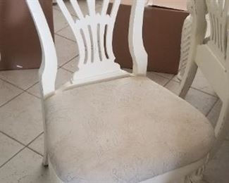 Dining table chair detail