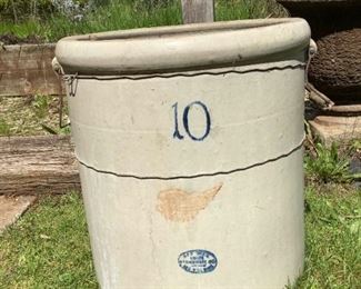 JACR618 Large Redwing 10 Gallon Crock
