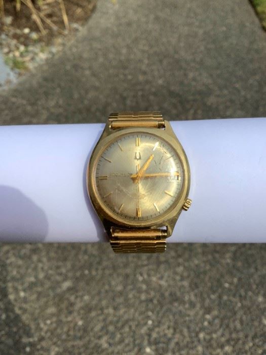 JACR628 Mens 14k Gold Bulova Accutron Watch