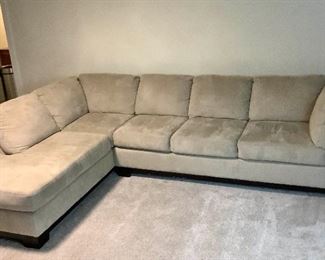 JACR800 Microfiber Sectional