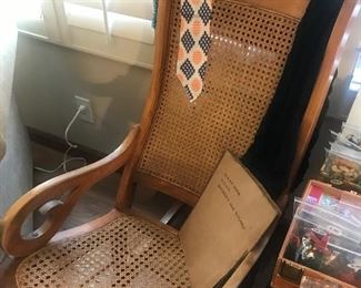 Items Located In The 1st Bedroom ( Master) 