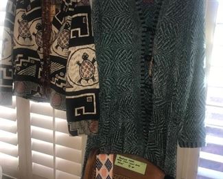 Items Located In The 1st Bedroom ( Master) 