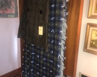 Items Located In The 1st Bedroom ( Master) 