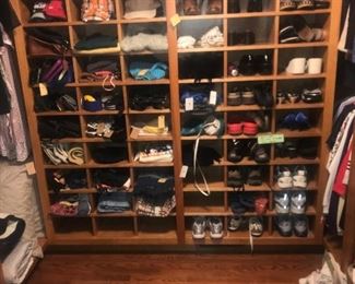 Items Located In The 1st Bedroom ( Master)  Closet