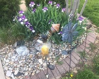 Items Located In The Front Yard