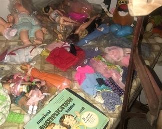 Items Located In The Lower Level 2nd Bedroom
